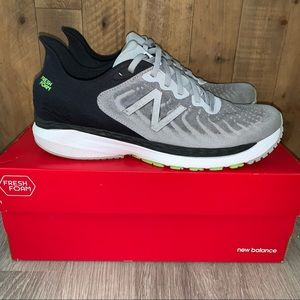 New Balance Men's Fresh Foam M860A11
Color: Grey. Style: M860A11. Size: 10.5